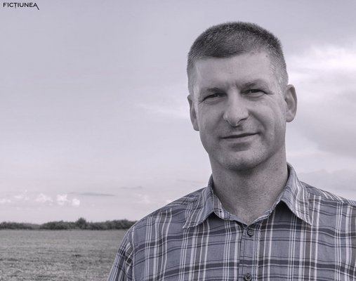Marius NICA - Când îți crește nasul, înveți să citești