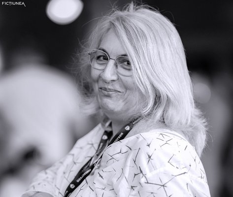 Iulia PANĂ - Dușca