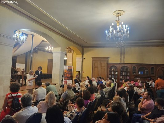 Diana Alina ENE - Zilele Bucureștiului: lecturi la Palat
