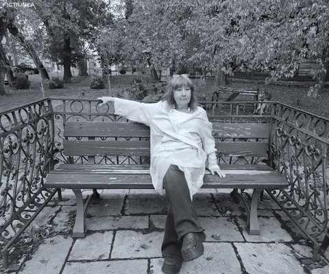 Doina RUȘTI - Programa și cronicarii