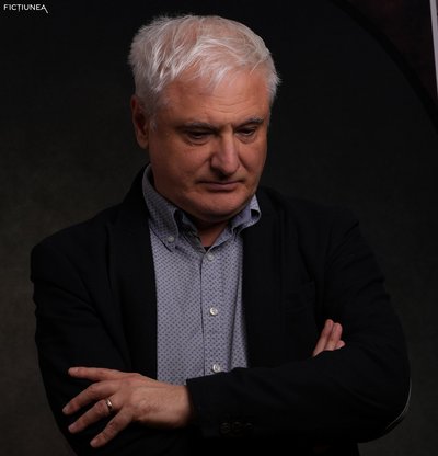 Adrian MAJURU - Locuia câteva străzi mai departe