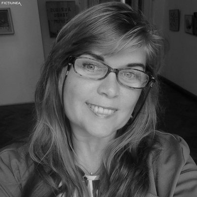 Iulia DRAGOMIR - Amintiri dintr-o altă viață