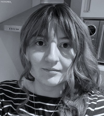 Andrada-Teodora IVANOV - Ochii verzi