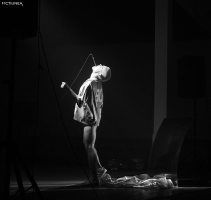 Anca Truțeskov - Noiembrie devine IRIDESCENT: a cincea ediție a festivalului internațional de dans